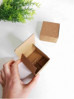 Коробка из микрогофрокартона, 6,6х6,6х3,5 см